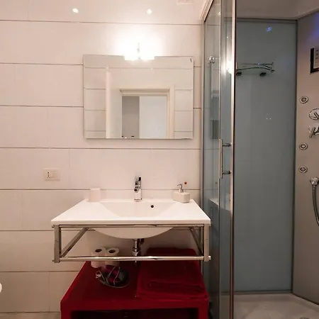 A Due Passi Dal Centro - Policlinico *